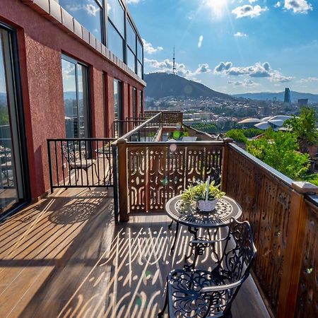 Iris Hotel Tbilisi Exteriör bild