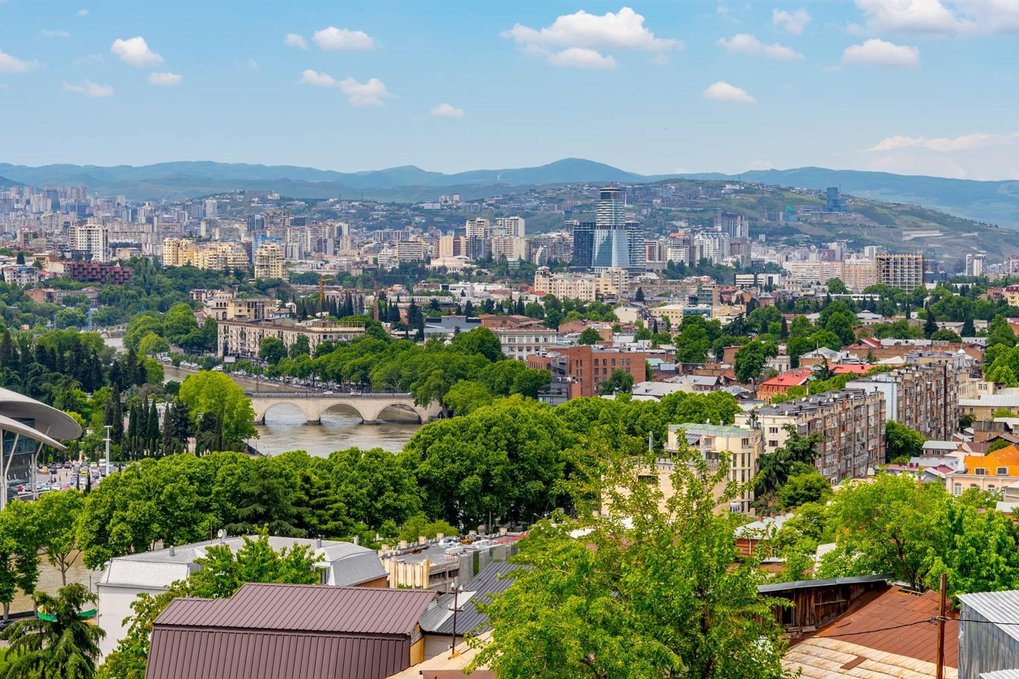 Iris Hotel Tbilisi Exteriör bild